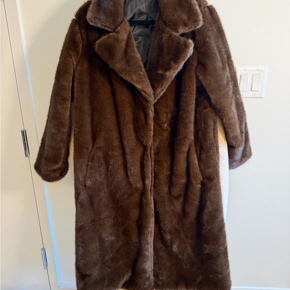 Elegant Brown Teddy Jacket - Picture 2 of 4